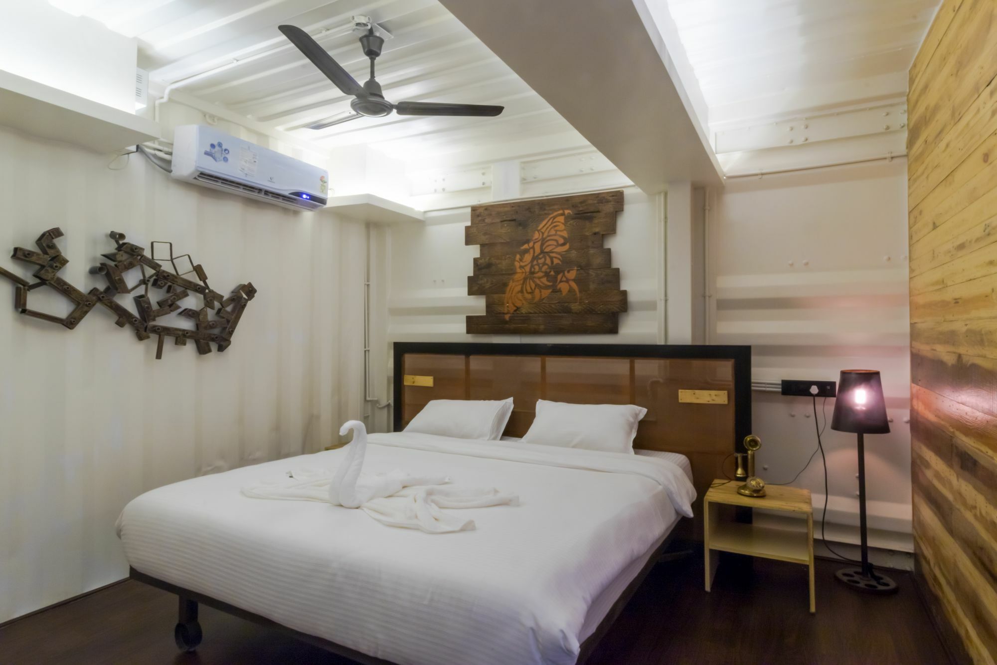 Beach Box Hotel Baga Gosavvy Collection Εξωτερικό φωτογραφία